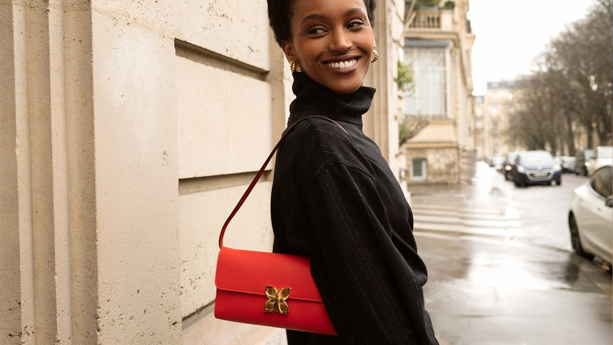 Hortensia Clutch: the elegance of the Hortensia line, reimagined as a ...